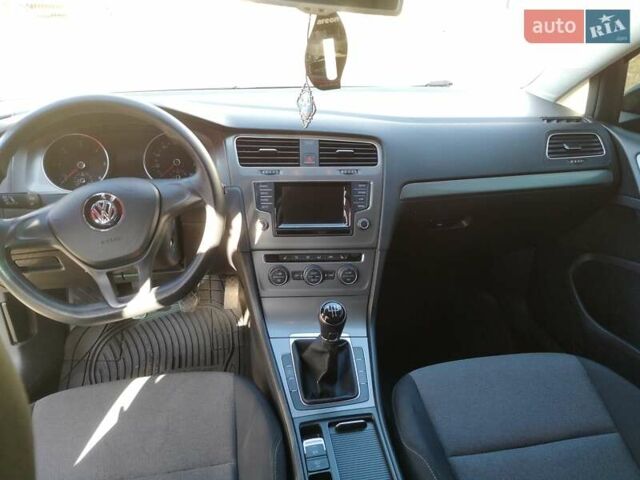 Серый Фольксваген Гольф, объемом двигателя 1.6 л и пробегом 290 тыс. км за 10000 $, фото 8 на Automoto.ua