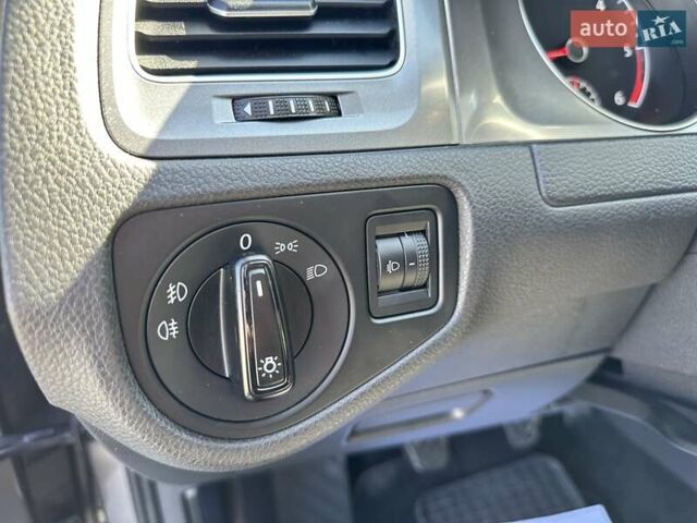 Сірий Фольксваген Гольф, об'ємом двигуна 1.6 л та пробігом 238 тис. км за 11800 $, фото 70 на Automoto.ua