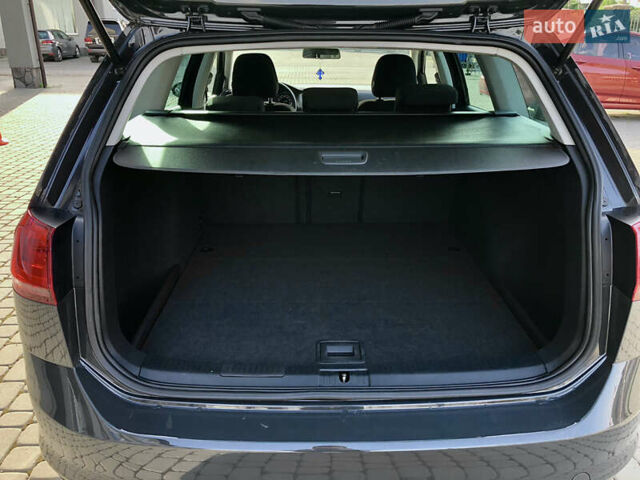 Сірий Фольксваген Гольф, об'ємом двигуна 1.6 л та пробігом 266 тис. км за 11900 $, фото 9 на Automoto.ua