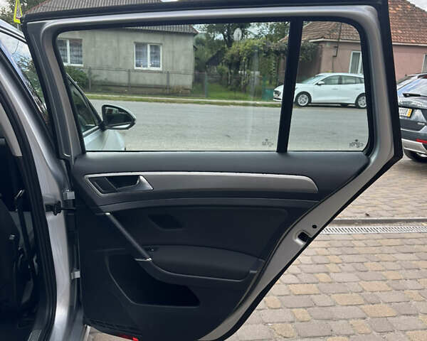 Сірий Фольксваген Гольф, об'ємом двигуна 1.6 л та пробігом 280 тис. км за 10200 $, фото 23 на Automoto.ua