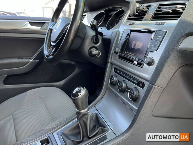 Сірий Фольксваген Гольф, об'ємом двигуна 1.6 л та пробігом 284 тис. км за 10850 $, фото 20 на Automoto.ua