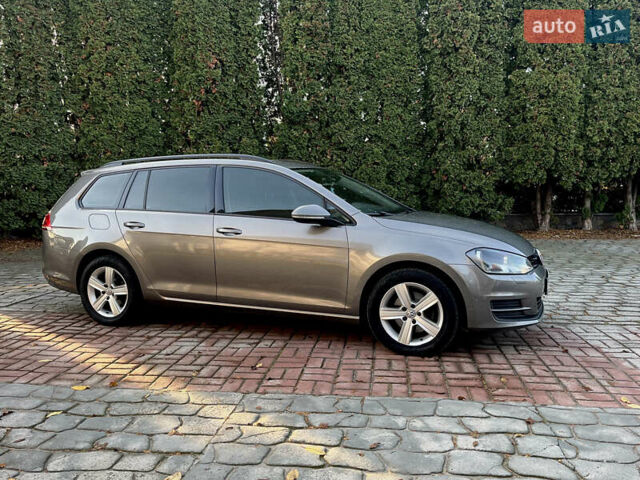 Серый Фольксваген Гольф, объемом двигателя 1.6 л и пробегом 304 тыс. км за 13000 $, фото 1 на Automoto.ua