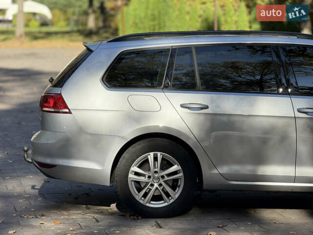 Серый Фольксваген Гольф, объемом двигателя 1.6 л и пробегом 230 тыс. км за 10500 $, фото 6 на Automoto.ua