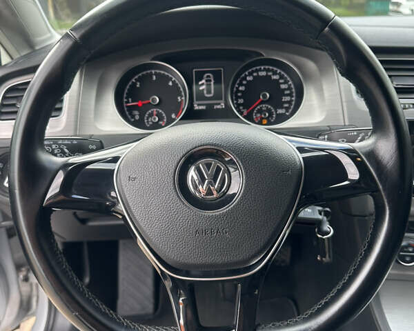 Сірий Фольксваген Гольф, об'ємом двигуна 1.6 л та пробігом 280 тис. км за 10200 $, фото 17 на Automoto.ua