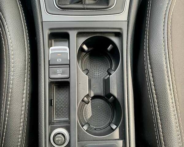 Серый Фольксваген Гольф, объемом двигателя 1.6 л и пробегом 280 тыс. км за 10100 $, фото 20 на Automoto.ua