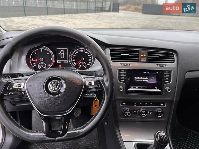 Серый Фольксваген Гольф, объемом двигателя 1.6 л и пробегом 297 тыс. км за 9500 $, фото 3 на Automoto.ua