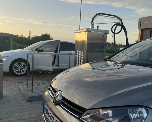 Сірий Фольксваген Гольф, об'ємом двигуна 1.6 л та пробігом 242 тис. км за 11400 $, фото 2 на Automoto.ua