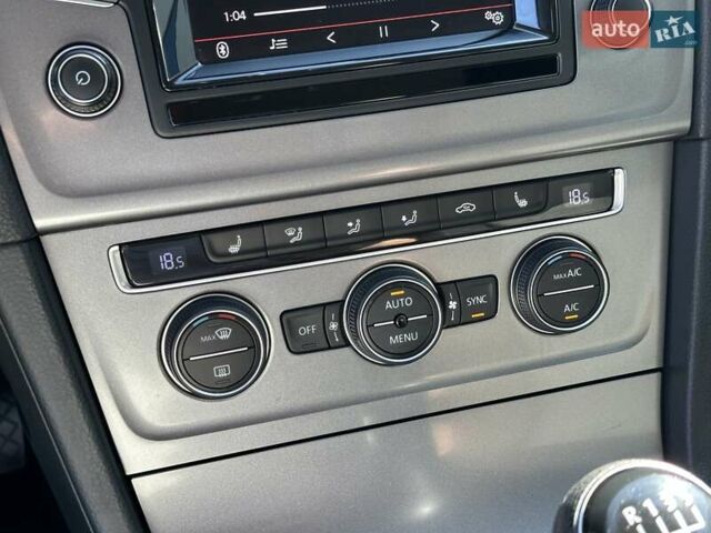 Сірий Фольксваген Гольф, об'ємом двигуна 1.6 л та пробігом 238 тис. км за 11800 $, фото 54 на Automoto.ua