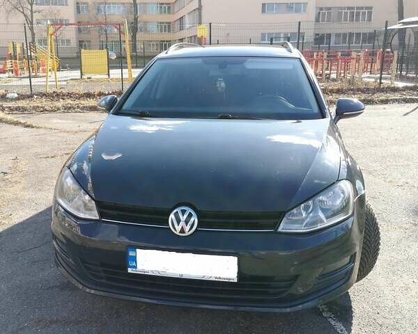 Серый Фольксваген Гольф, объемом двигателя 1.6 л и пробегом 290 тыс. км за 10000 $, фото 4 на Automoto.ua