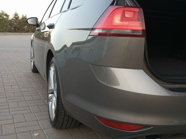 Серый Фольксваген Гольф, объемом двигателя 0 л и пробегом 372 тыс. км за 10400 $, фото 5 на Automoto.ua