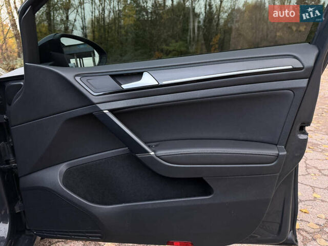 Серый Фольксваген Гольф, объемом двигателя 2 л и пробегом 289 тыс. км за 12350 $, фото 36 на Automoto.ua