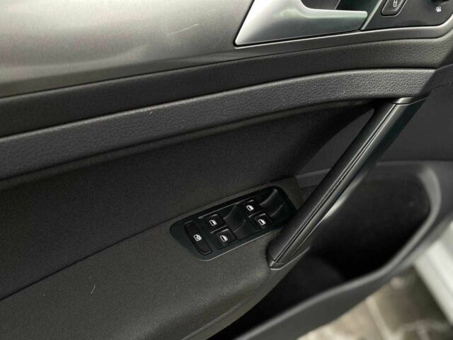 Серый Фольксваген Гольф, объемом двигателя 1.4 л и пробегом 214 тыс. км за 11490 $, фото 8 на Automoto.ua