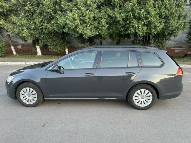 Серый Фольксваген Гольф, объемом двигателя 1.6 л и пробегом 252 тыс. км за 9800 $, фото 1 на Automoto.ua