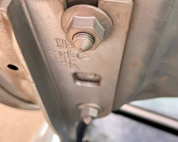 Серый Фольксваген Гольф, объемом двигателя 1.6 л и пробегом 280 тыс. км за 10100 $, фото 3 на Automoto.ua