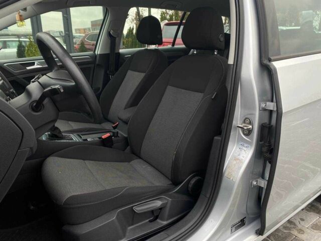 Серый Фольксваген Гольф, объемом двигателя 1.4 л и пробегом 214 тыс. км за 11490 $, фото 9 на Automoto.ua