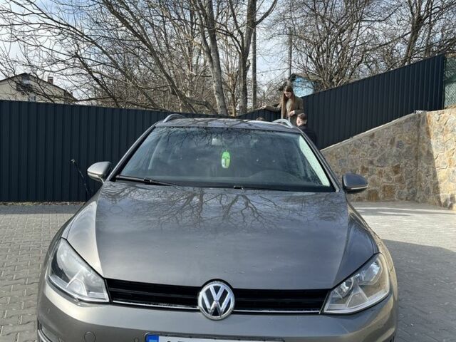 Серый Фольксваген Гольф, объемом двигателя 1.6 л и пробегом 244 тыс. км за 10700 $, фото 2 на Automoto.ua