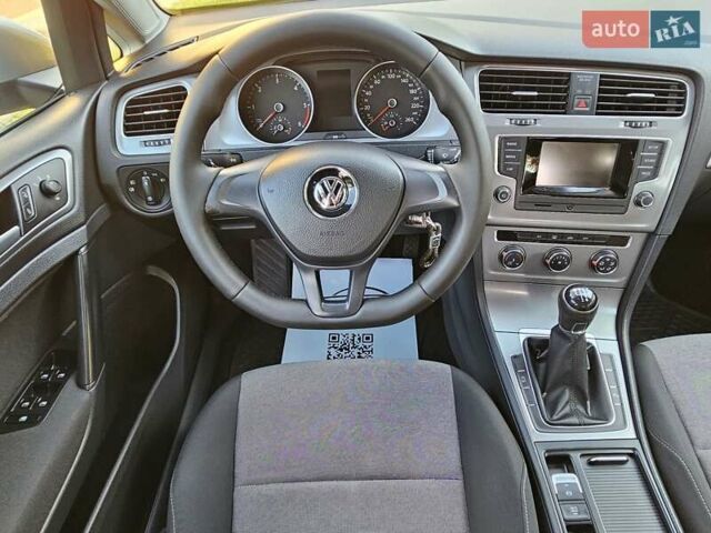 Серый Фольксваген Гольф, объемом двигателя 1.6 л и пробегом 262 тыс. км за 8800 $, фото 45 на Automoto.ua