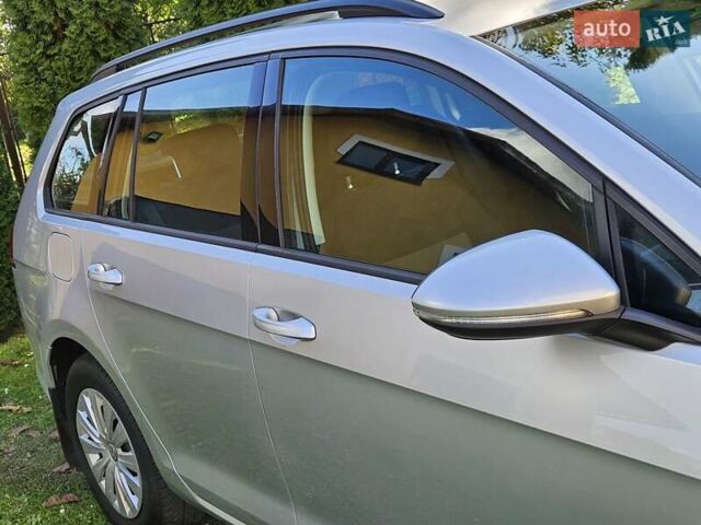 Серый Фольксваген Гольф, объемом двигателя 1.6 л и пробегом 262 тыс. км за 8800 $, фото 29 на Automoto.ua