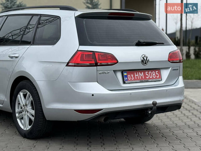 Серый Фольксваген Гольф, объемом двигателя 1.6 л и пробегом 232 тыс. км за 10000 $, фото 19 на Automoto.ua