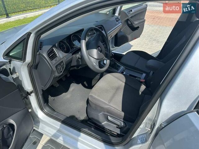 Сірий Фольксваген Гольф, об'ємом двигуна 1.6 л та пробігом 295 тис. км за 9800 $, фото 8 на Automoto.ua