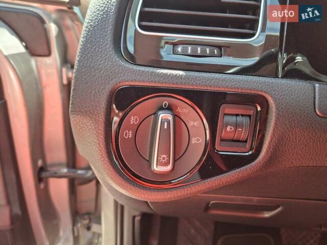 Серый Фольксваген Гольф, объемом двигателя 1.6 л и пробегом 250 тыс. км за 10600 $, фото 17 на Automoto.ua