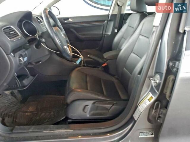 Серый Фольксваген Гольф, объемом двигателя 2 л и пробегом 108 тыс. км за 999 $, фото 6 на Automoto.ua