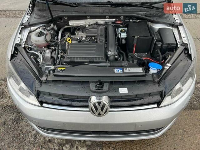 Серый Фольксваген Гольф, объемом двигателя 1.2 л и пробегом 140 тыс. км за 10490 $, фото 30 на Automoto.ua