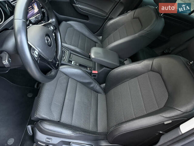 Серый Фольксваген Гольф, объемом двигателя 1.97 л и пробегом 288 тыс. км за 11899 $, фото 28 на Automoto.ua