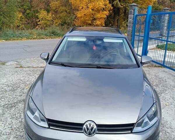 Фольксваген Гольф 2014 в Славуте на Automoto.ua Серый Фольксваген Гольф, объемом двигателя 1.6 л и пробегом 268 тыс. км за 11700 $, фото 7 на Automoto.ua