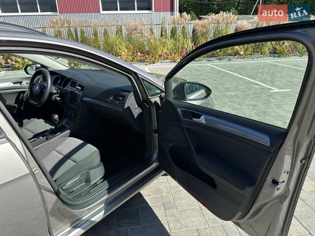 Сірий Фольксваген Гольф, об'ємом двигуна 1.6 л та пробігом 238 тис. км за 11800 $, фото 39 на Automoto.ua