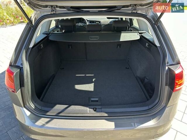 Сірий Фольксваген Гольф, об'ємом двигуна 1.6 л та пробігом 238 тис. км за 11800 $, фото 41 на Automoto.ua