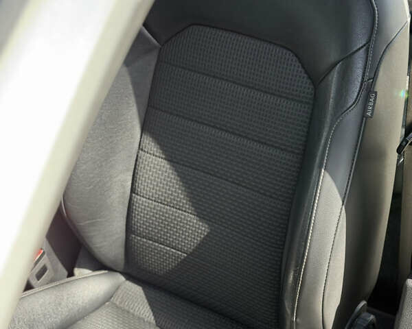 Серый Фольксваген Гольф, объемом двигателя 1.97 л и пробегом 257 тыс. км за 13400 $, фото 15 на Automoto.ua