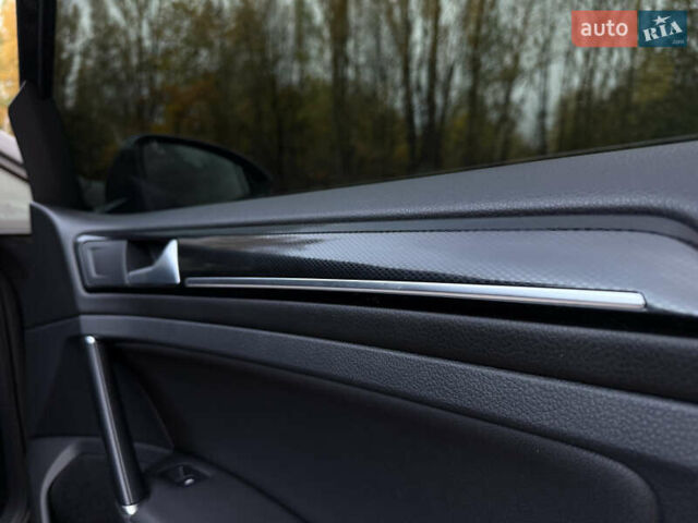 Серый Фольксваген Гольф, объемом двигателя 2 л и пробегом 289 тыс. км за 12350 $, фото 38 на Automoto.ua