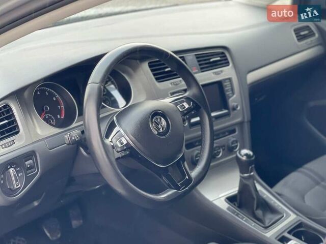 Серый Фольксваген Гольф, объемом двигателя 1.2 л и пробегом 140 тыс. км за 10490 $, фото 16 на Automoto.ua