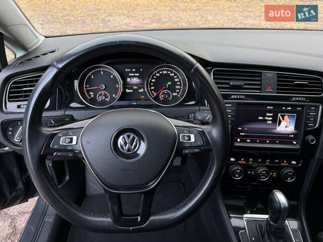 Серый Фольксваген Гольф, объемом двигателя 2 л и пробегом 289 тыс. км за 12350 $, фото 31 на Automoto.ua