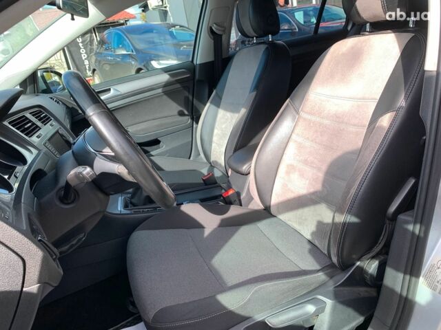 Серый Фольксваген Гольф, объемом двигателя 1.6 л и пробегом 207 тыс. км за 10290 $, фото 21 на Automoto.ua