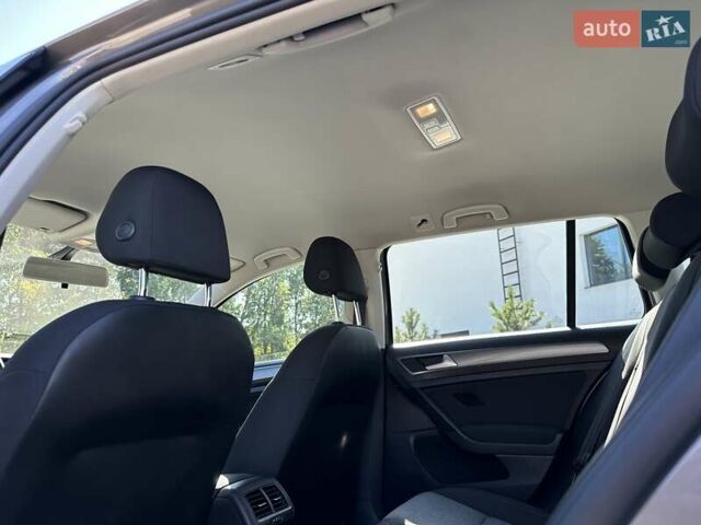 Сірий Фольксваген Гольф, об'ємом двигуна 1.6 л та пробігом 238 тис. км за 11800 $, фото 45 на Automoto.ua