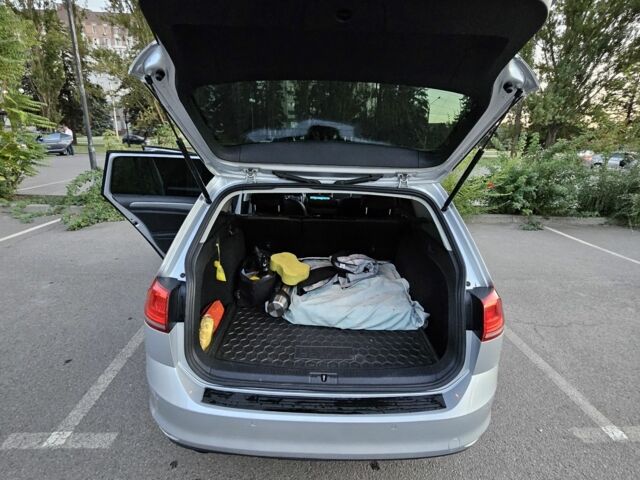 Сірий Фольксваген Гольф, об'ємом двигуна 1.6 л та пробігом 188 тис. км за 10800 $, фото 5 на Automoto.ua