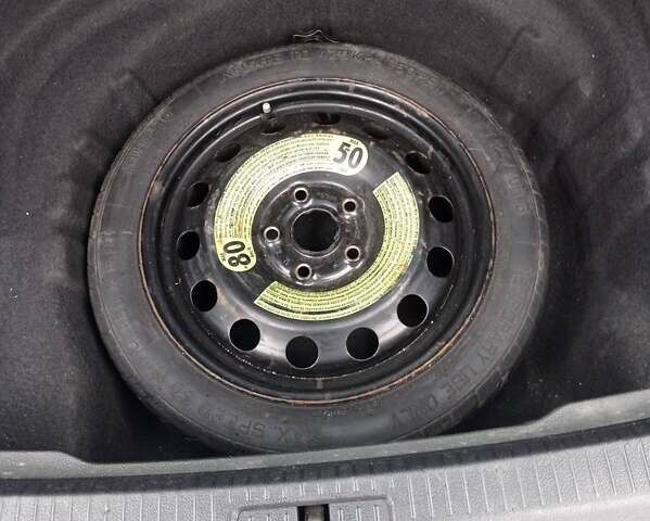 Серый Фольксваген Гольф, объемом двигателя 1.6 л и пробегом 247 тыс. км за 9400 $, фото 16 на Automoto.ua