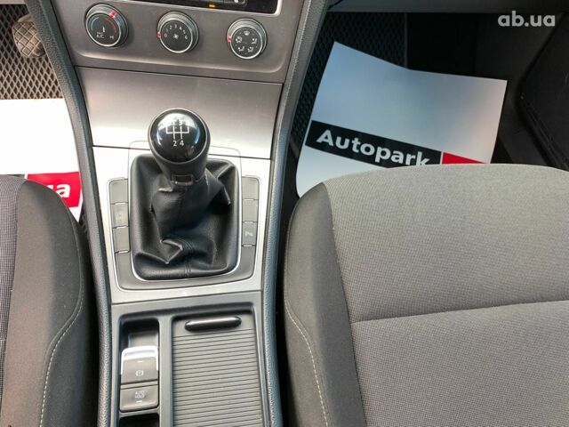 Серый Фольксваген Гольф, объемом двигателя 1.6 л и пробегом 207 тыс. км за 10290 $, фото 25 на Automoto.ua