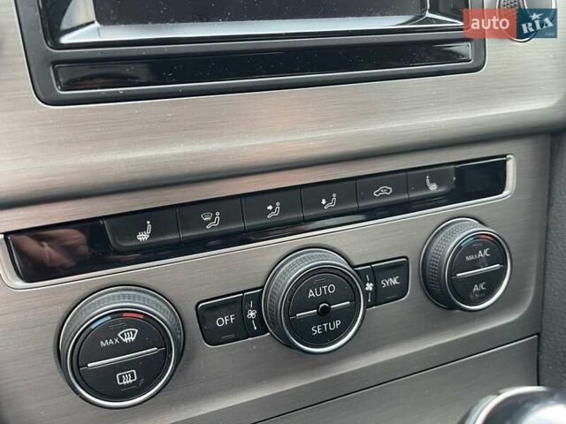 Серый Фольксваген Гольф, объемом двигателя 1.2 л и пробегом 140 тыс. км за 10490 $, фото 17 на Automoto.ua