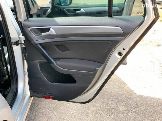 Серый Фольксваген Гольф, объемом двигателя 1.6 л и пробегом 207 тыс. км за 10290 $, фото 16 на Automoto.ua