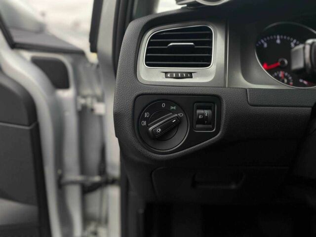 Серый Фольксваген Гольф, объемом двигателя 1.4 л и пробегом 214 тыс. км за 11490 $, фото 17 на Automoto.ua