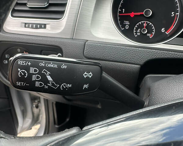 Сірий Фольксваген Гольф, об'ємом двигуна 1.6 л та пробігом 280 тис. км за 10200 $, фото 14 на Automoto.ua