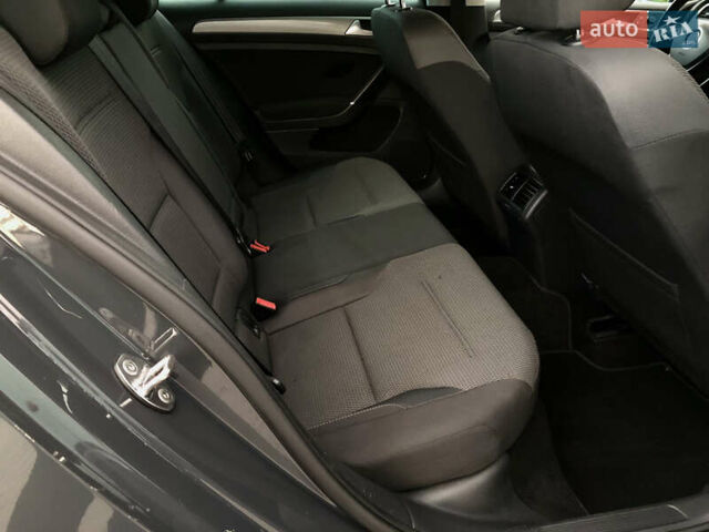 Сірий Фольксваген Гольф, об'ємом двигуна 1.6 л та пробігом 266 тис. км за 11900 $, фото 13 на Automoto.ua