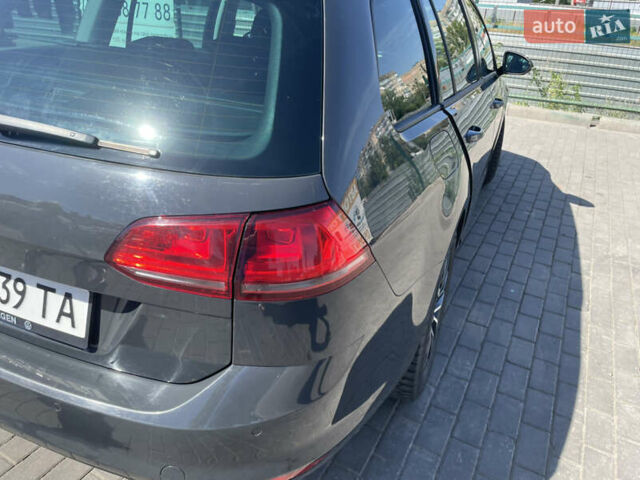 Серый Фольксваген Гольф, объемом двигателя 1.6 л и пробегом 150 тыс. км за 13999 $, фото 9 на Automoto.ua