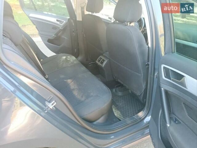 Сірий Фольксваген Гольф, об'ємом двигуна 1.6 л та пробігом 262 тис. км за 10500 $, фото 144 на Automoto.ua