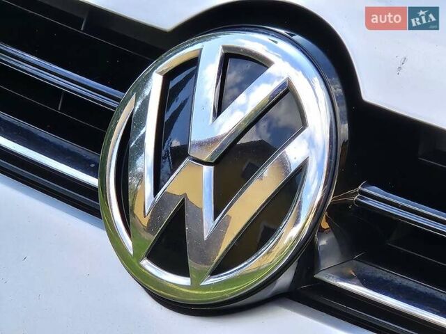 Серый Фольксваген Гольф, объемом двигателя 1.6 л и пробегом 262 тыс. км за 8800 $, фото 27 на Automoto.ua