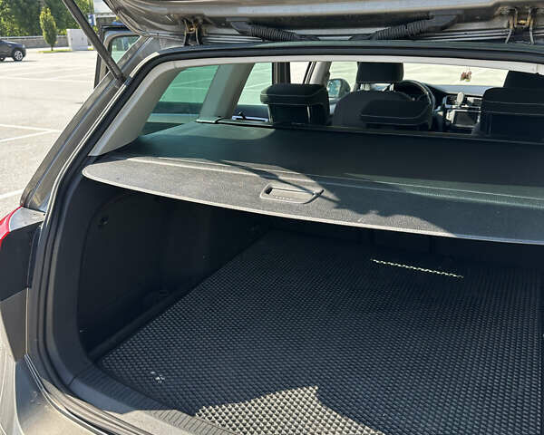 Сірий Фольксваген Гольф, об'ємом двигуна 1.6 л та пробігом 235 тис. км за 11650 $, фото 12 на Automoto.ua