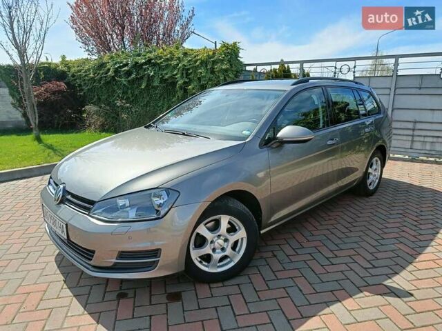 Серый Фольксваген Гольф, объемом двигателя 1.6 л и пробегом 240 тыс. км за 11600 $, фото 1 на Automoto.ua